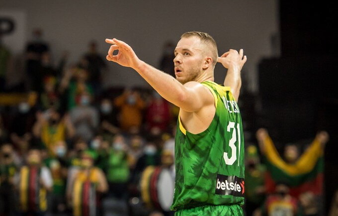 O.Olisevičius sužibėjo rungtynėse prieš bulgarus (FIBA nuotr.)