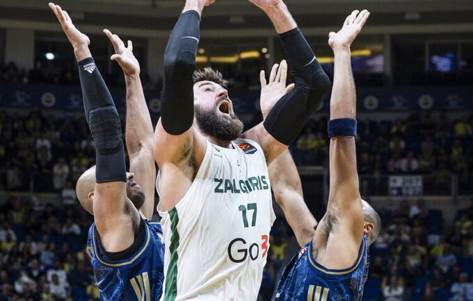 J.Valančiūnas strigo, kaip ir visa komanda (Euroleague.net)