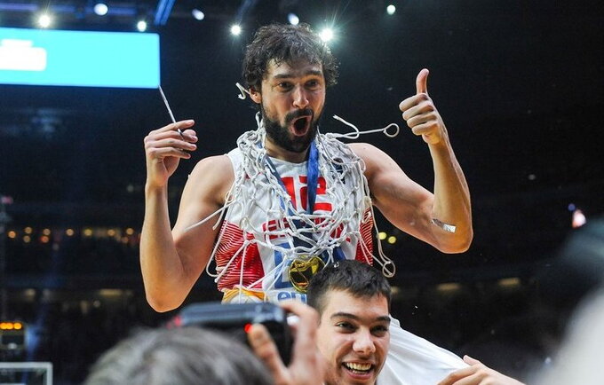 Skelbiama, kad ispanai šalinami iš olimpiados (Edvardas Blaževičius, Fotodiena.lt)