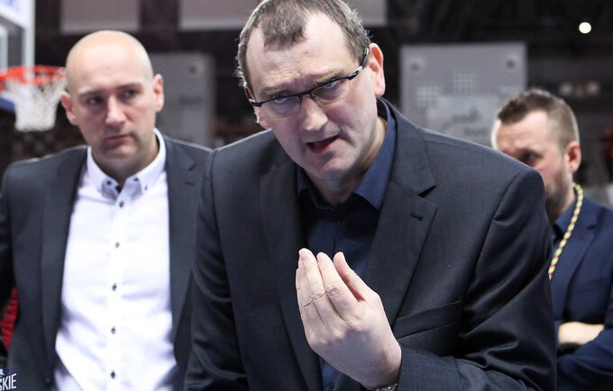 M.Budzinauskas grįžta namo kovoti su vėžiu