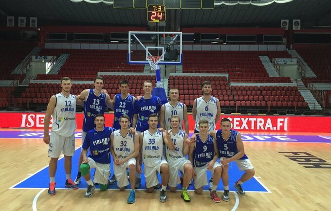 20-mečių rinktinė treniravosi su suomių aprangomis (LKF nuotr.)