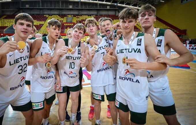 Lietuviai tapo turnyro čempionais (FIBA nuotr.)