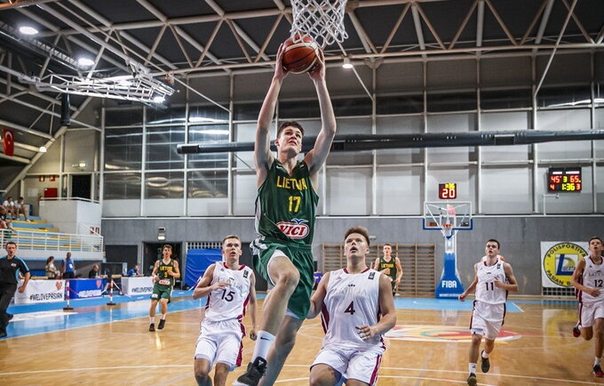 R.Jocius ir T.Baltrušaitis prisijungė prie Vilniaus klubo (FIBA Europe nuotr.)