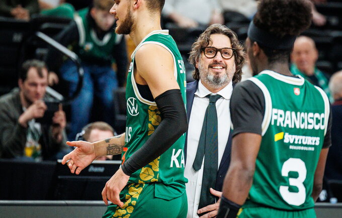 A.Trinchieri atkreipė dėmesį į komandos tvarkaraštį (BNS nuotr.)