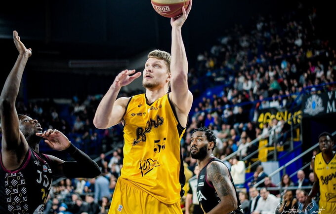 E.Mockevičius pelnė 3 taškus