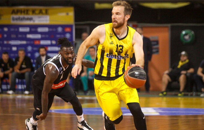M.Gecevičius pelnė 12 taškų