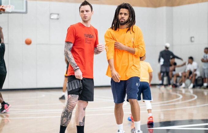 J.Cole'as nori išbandyti save NBA