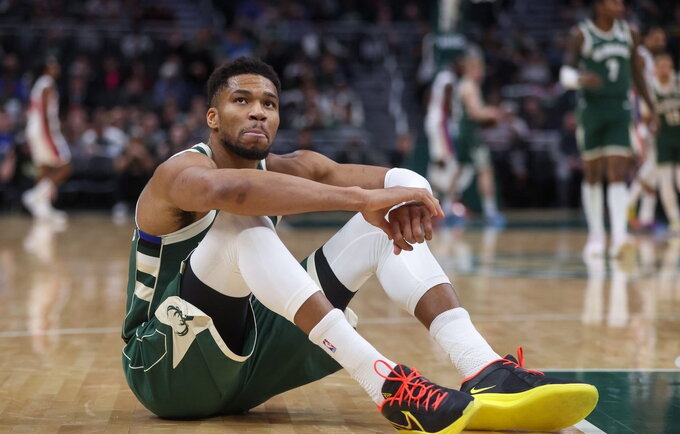 G.Antetokounmpo patyrė traumą (Scanpix nuotr.)