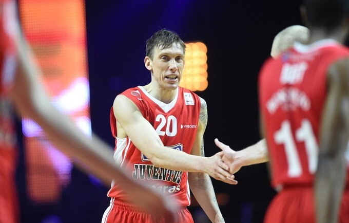 D.Šalenga vers naują gyvenimo puslapį (Matas Baranauskas, Fotodiena.lt)