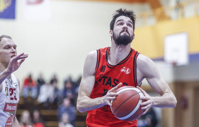 L.Valantinas pelnė 19 taškų (Gintaro Šiupario nuotr.)
