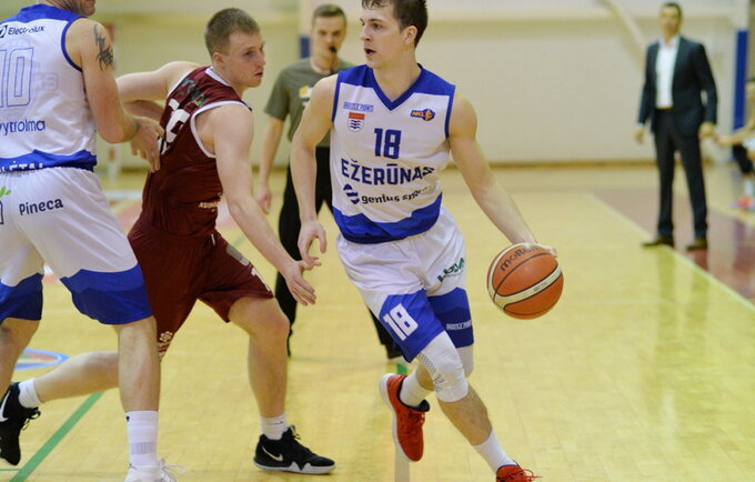 J.Zakas sezone metė tritaškius 39,3 proc. tikslumu