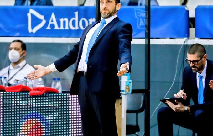 I.Navarro susirgo COVID-19