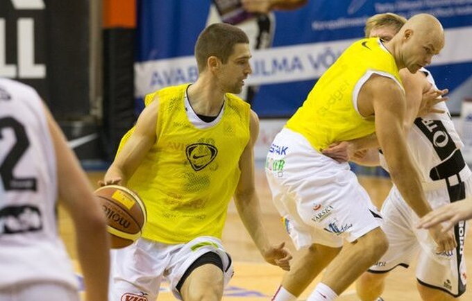 E.Ežerskis šaudė pro šalį