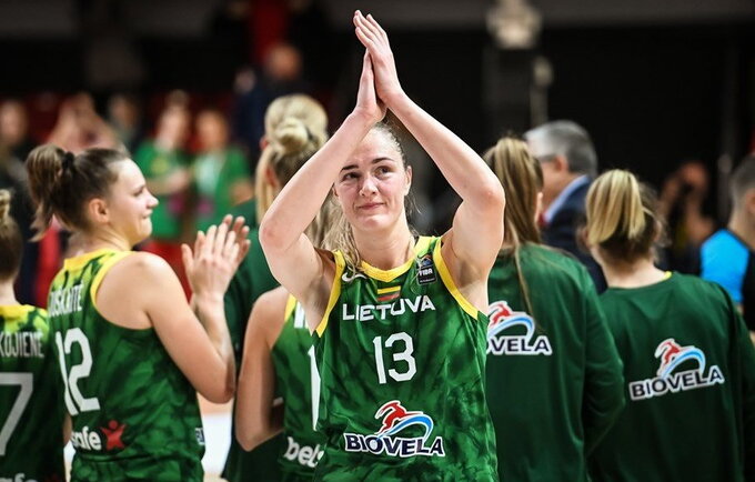 Lietuvės žais su prancūzėmis (FIBA nuotr.)