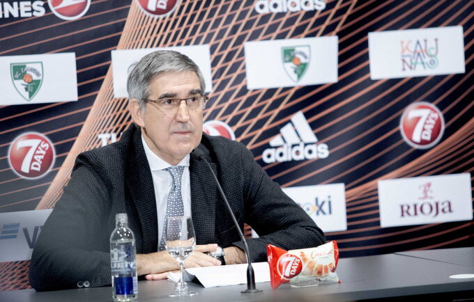 J.Bertomeu pakeisti turėjo D.Bodiroga (BNS nuotr.)