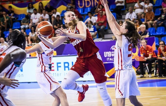 Rusės ir ispanės sukūrė dar nematytą kuriozą (FIBA Europe nuotr.)