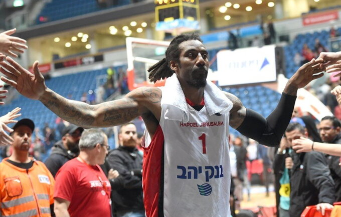 A.Stoudemire'as supyko ant vieno sirgaliaus (FIBA Europe nuotr.)
