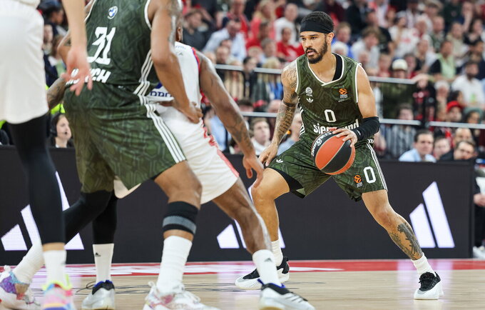 N.Weileris-Babbas derasi „Anadolu Efes“ (Scanpix nuotr.)