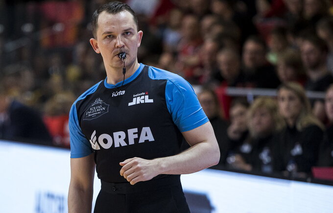 G.Vilius švilps pirmosiose pusfinalio rungtynėse (LKL nuotr.)