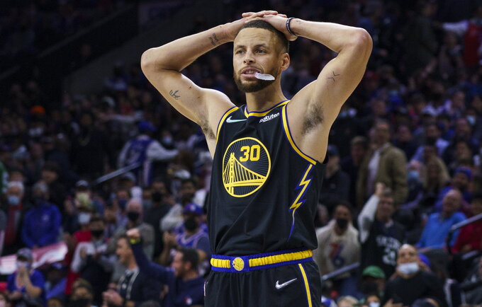 S.Curry pataikė tris tritaškius (Scanpix nuotr.)