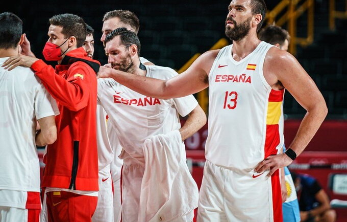 M.Gasolis ir du jo komandos draugai turi laikytis saviizoliacijos taisyklių (FIBA nuotr.)