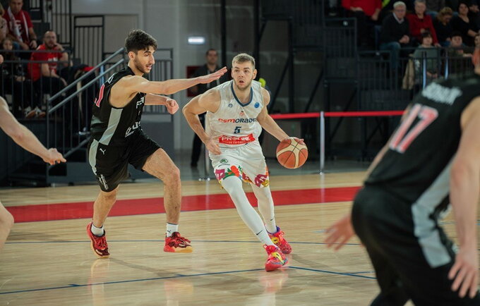 D.Tarolis tavo mačo didvyriu (FIBA nuotr.)