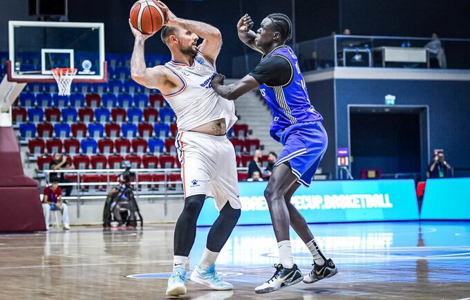 G.Orelikas turėjo pripažinti Estijos klubo pranašumą (FIBA nuotr.)