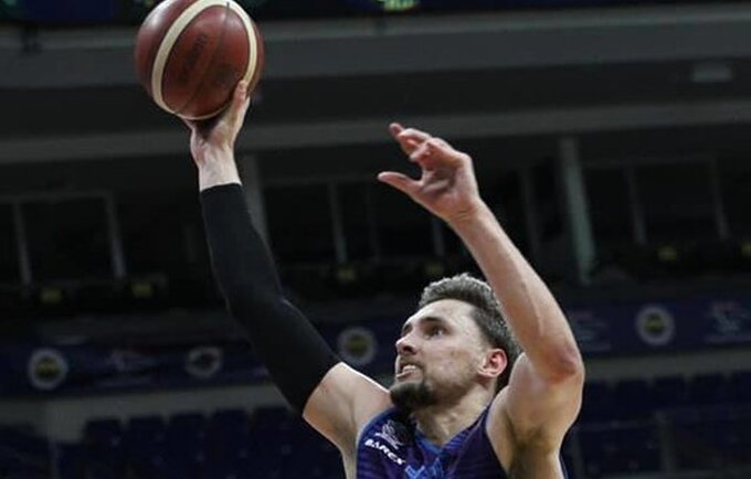 E.Kairys atkovojo net 16 kamuolių