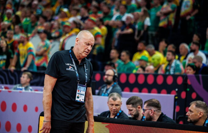 R.Kurtinaitis pykstelėjo dėl klausimo apie traumas (BNS nuotr.)