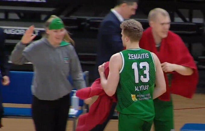 Ar COVID-19 taisyklių laikosi visi LKL klubai?