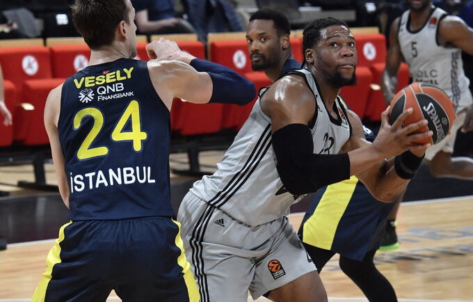 G.Yabusele gali persikelti į Stambulą (Scanpix nuotr.)