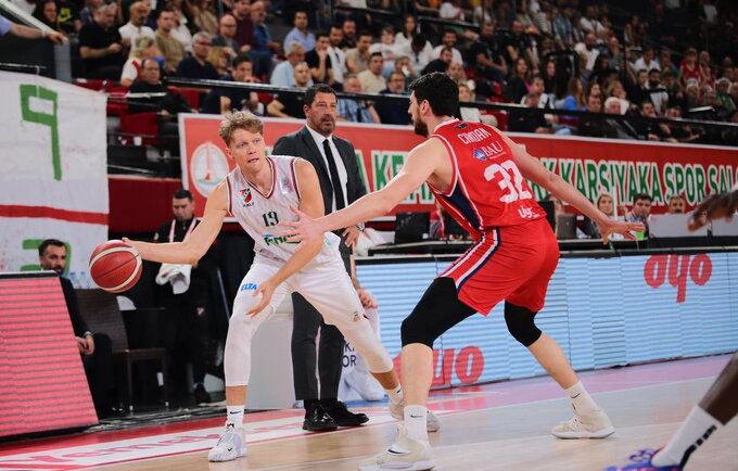 M.Kuzminskas surinko 20 naudingumo balų