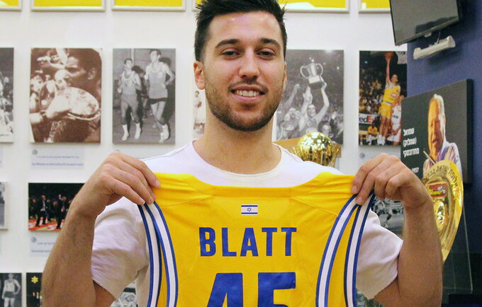 T.Blattas grįžta į gimtinę