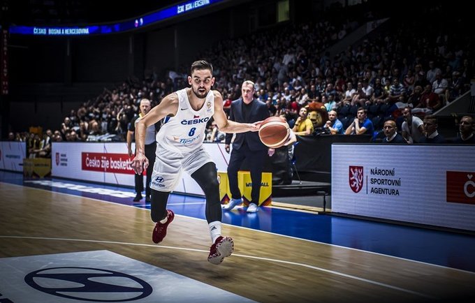 T.Satoransky beveik užtikrino savo šaliai vietą kitame etape (FIBA nuotr.)