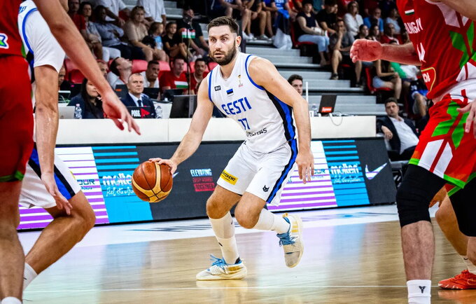 K.Kullamae liko toli nuo pergalės (FIBA nuotr.)