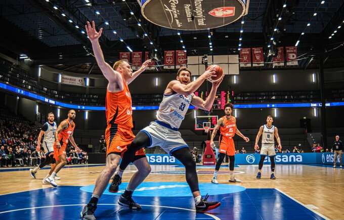 J.Karnikas žais Klaipėdoje (FIBA nuotr.)