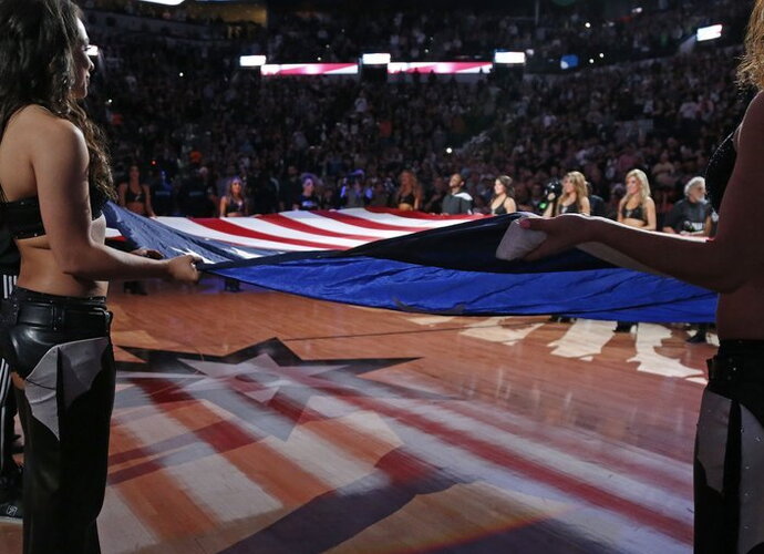 Trejose NBA rungtynėse buvo iškovotos pergalės 20 ir daugiau taškų skirtumais (Scanpix nuotr.)