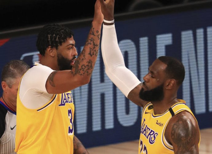 „Lakers“ vieninteliai dar nežino savo varžovų (Scanpix nuotr.)