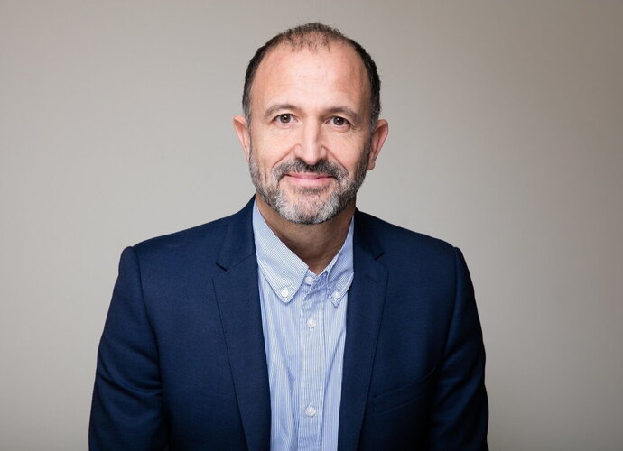 Ch.Bueno komentavo ateitį