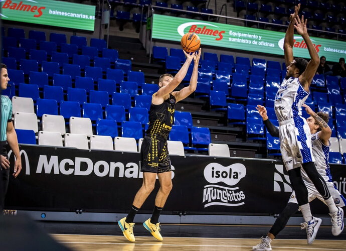 R.Giedraitis pelnė 8 taškus (FIBA nuotr.)