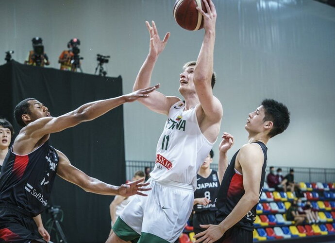 Irano talentai bandys stabdyti Ą.Tubelį (FIBA nuotr.)
