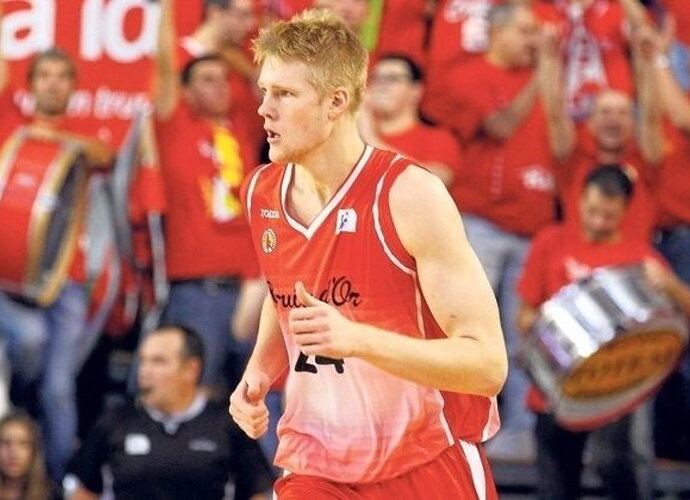R.Larsenas žais Belgijoje