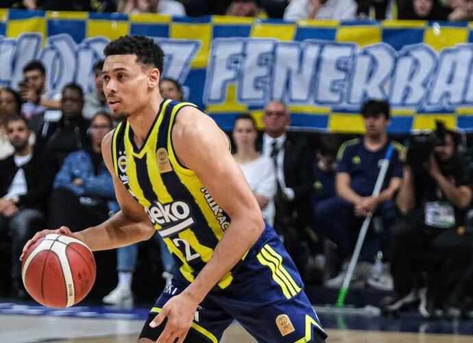 Stambulo komanda laimėjo