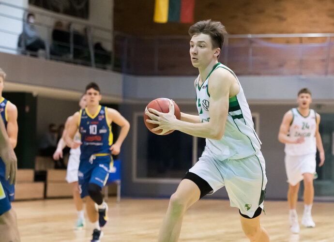 G.Nemeikša atkovojo 10 kamuolių (Dainius Lukšta, NKL)