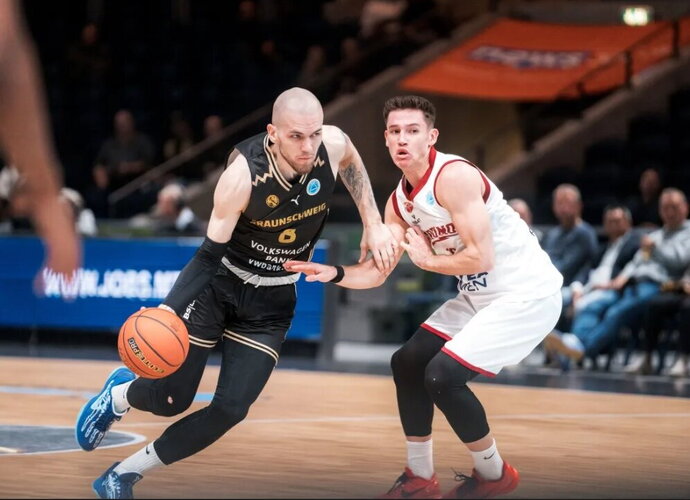 A.Velička pelnė 2 taškus (FIBA nuotr.)