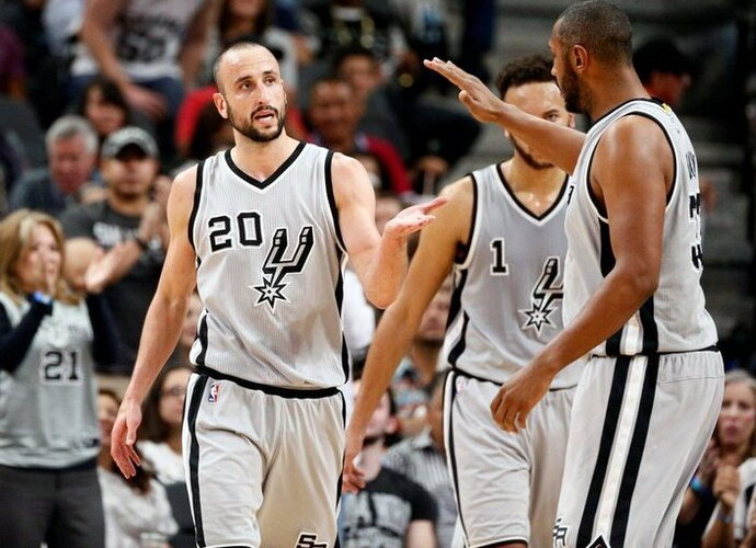 M.Ginobili mynė šoninę liniją (Scanpix nuotr.)