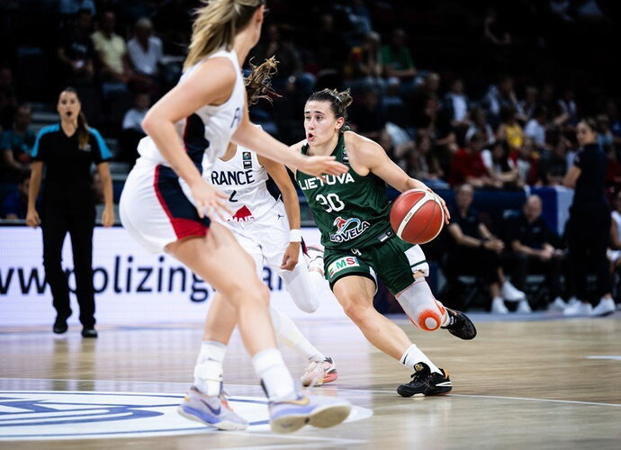 A.Zdanevičiūtė stokojo pagalbos (FIBA nuotr.)