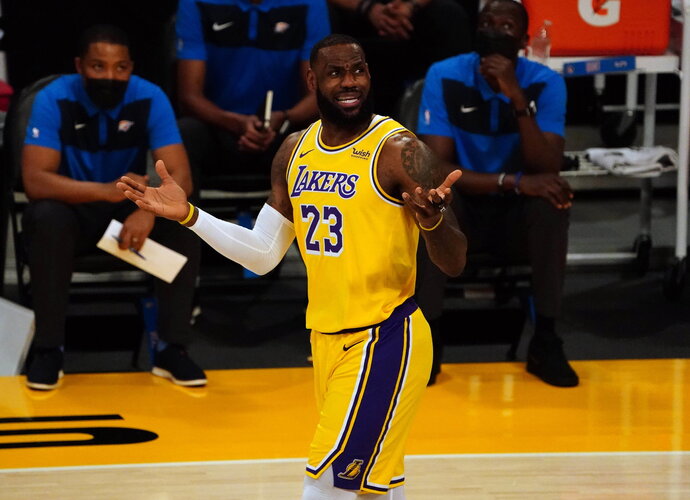 NBA neužkibo ant L.Jameso kabliuko (Scanpix nuotr.)