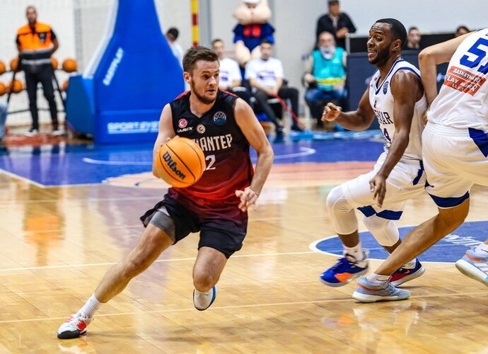 Š.Vasiliauskas pataikė tris tritaškius (FIBA Europe nuotr.)
