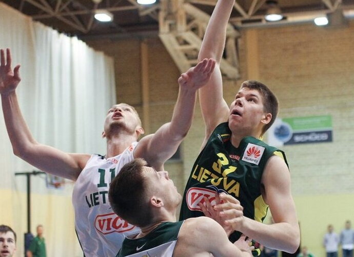 R.Giedraitis pataikė 7 tritaškius iš 12 bandymų (Fotodiena.lt)